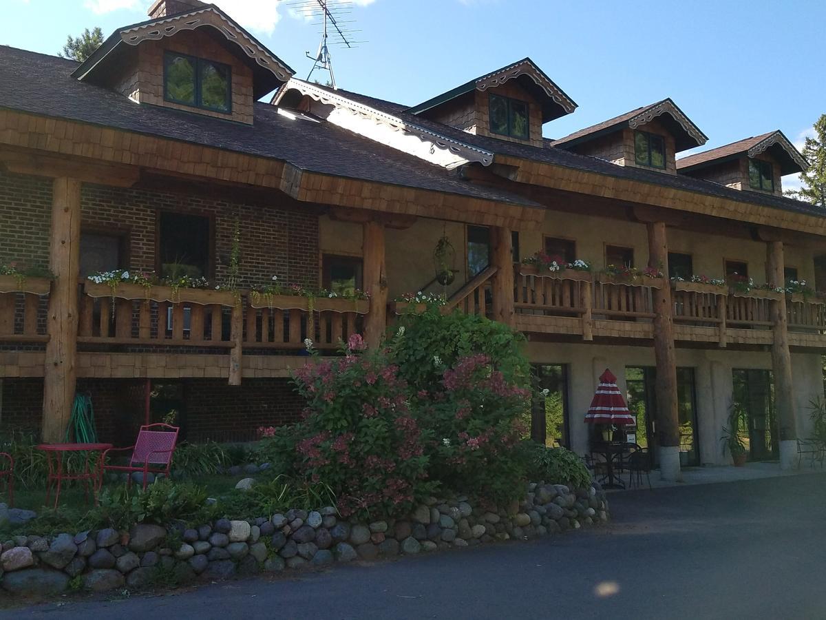 Lenroot Lodge Seeley Εξωτερικό φωτογραφία